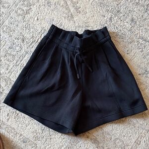 Women's Black Varley double soft Shorts